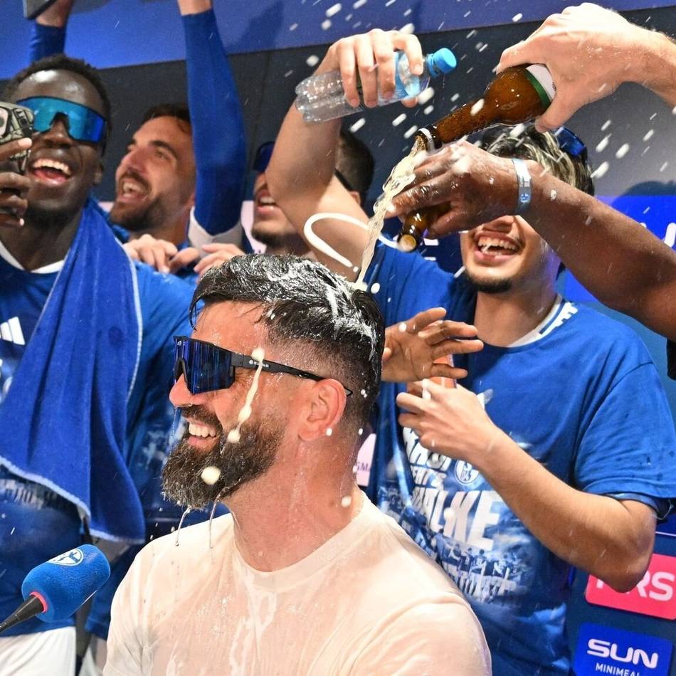 Ekstase nach Aufstieg: „Der S04 ist wieder da“ – Schalke im Ausnahmezustand