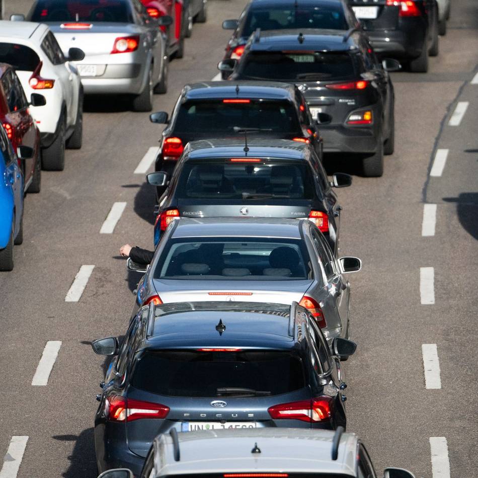 ADAC warnt vor viel Verkehr im Kreis Viersen: Staugefahr auf A61 und A52 vor Pfingsten