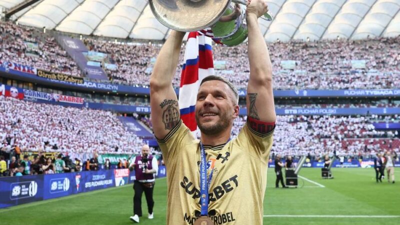Weltmeister von 2014 hört auf: „Eine neue Ära beginnt“ – Podolski beendet seine Karriere