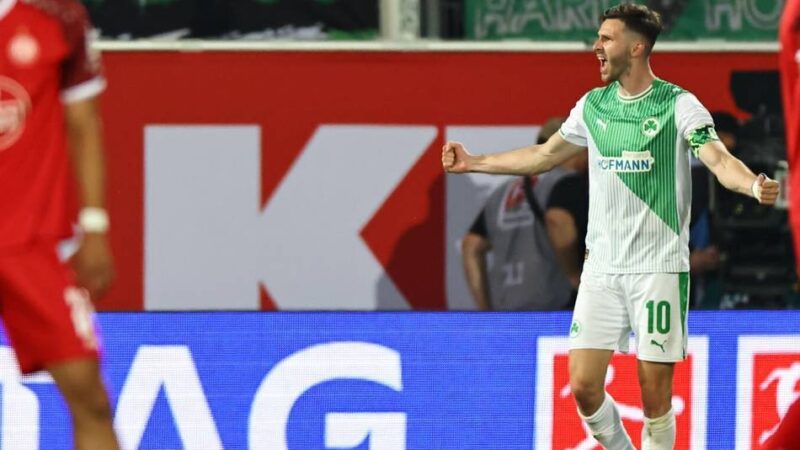 RWE vergibt Aufstieg: Drama am Ronhof – Fürth dreht Partie und bleibt zweitklassig