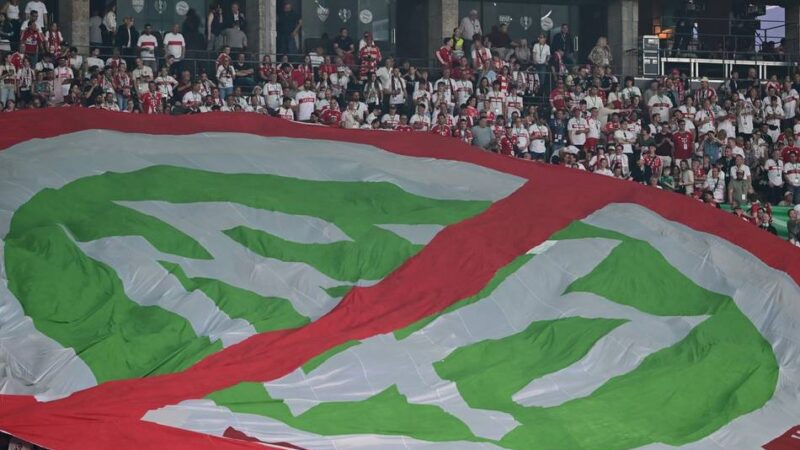 Mit Spielunterbrechung: Massiver Fanprotest gegen den DFB bei Pokalfinale