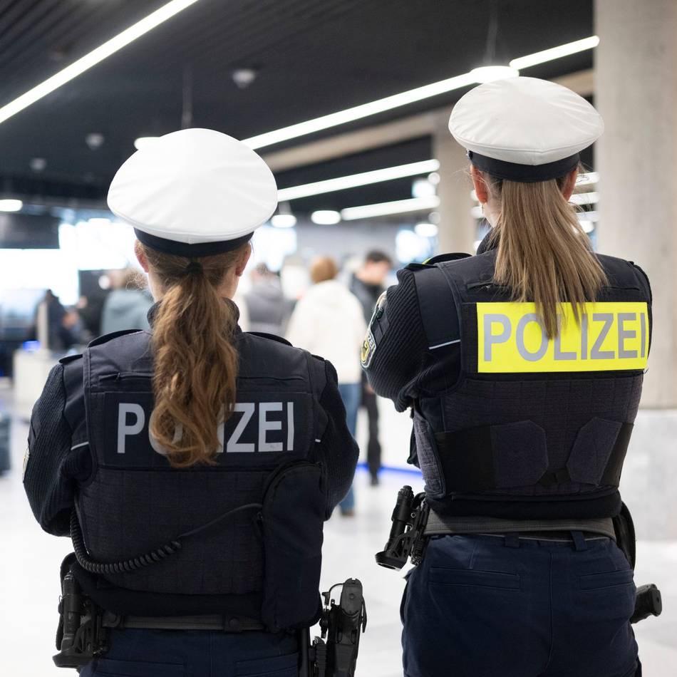 Bei Kontrolle in Düsseldorf: Wegen Mordverdachts gesucht – Verdächtiger am Flughafen festgenommen