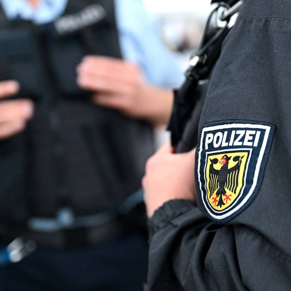 Grenzkontrollen der Bundespolizei: Zwei Festnahmen an der Grenze bei Elten
