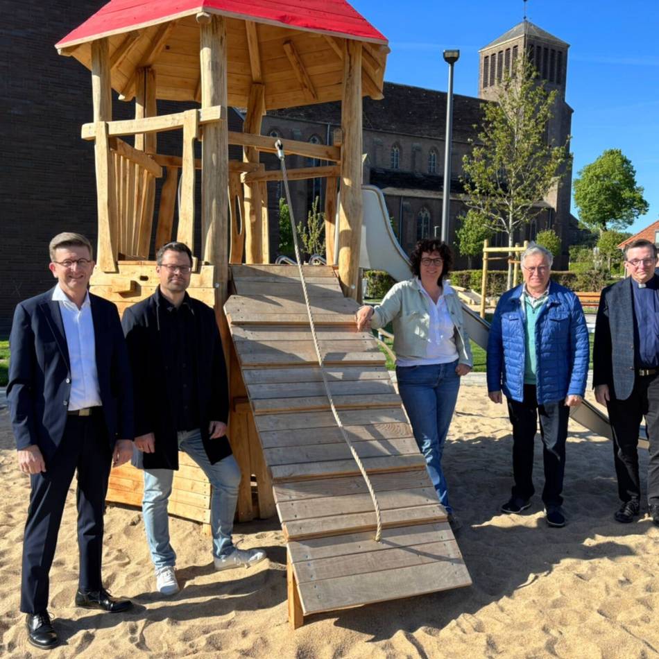 Eröffnung in Kranenburg: Neuer Dorferlebnisplatz für alle Generationen in Frasselt