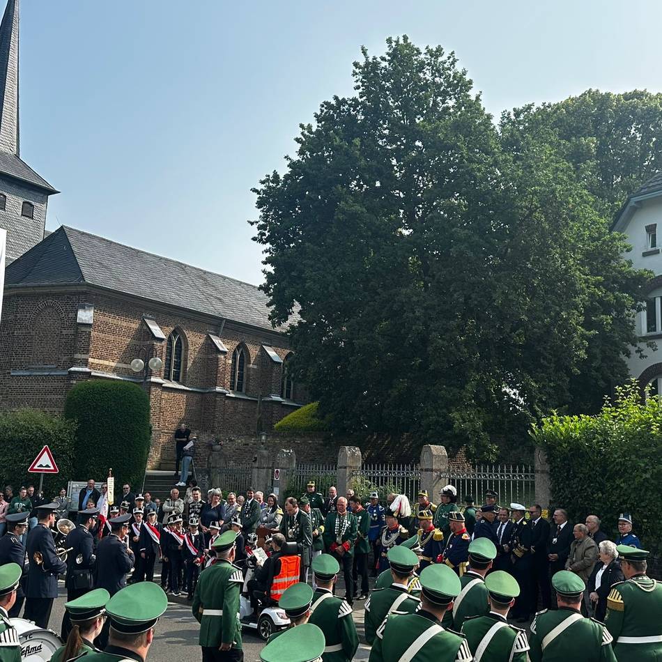 Bruderschaftsfest in Widdeshoven-Hoeningen: Königsparade und Frühschoppen zum Auftakt der Schützensaison