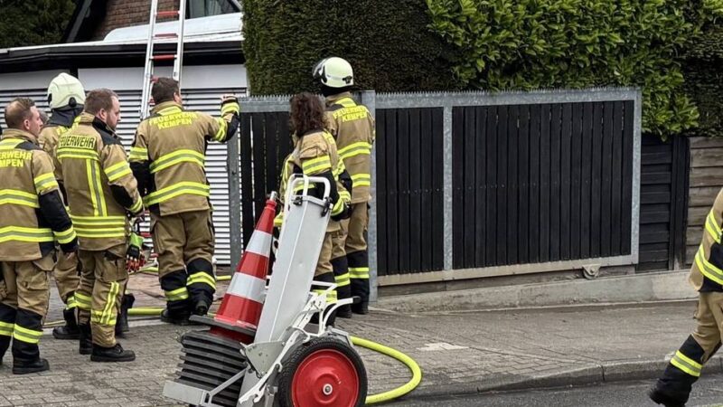 Feuerwehr Kempen erklärt: Warum Gasflaschen bei Bränden so gefährlich sind