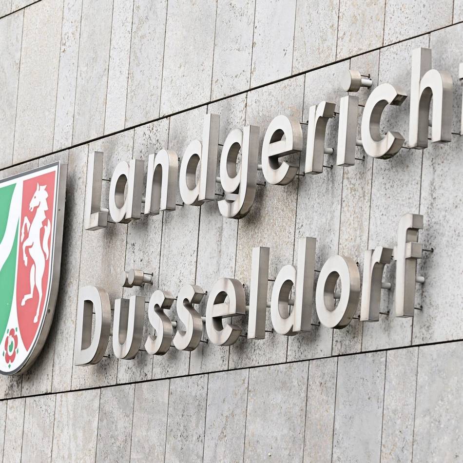 Drei Dormagener vor Gericht: Senioren verloren fast 400.000 Euro – falsche Bankmitarbeiter angeklagt