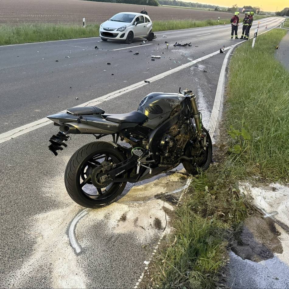 In Mönchengladbach-Wickrath: 29-jähriger Motorradfahrer schwer verletzt