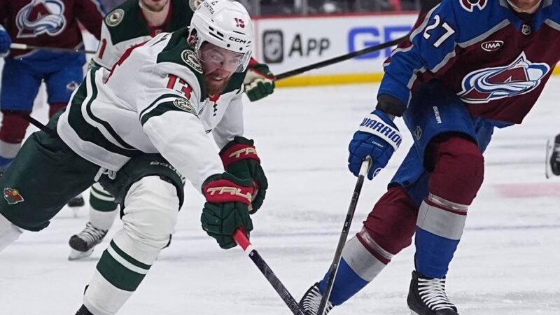 Eishockey: NHL: Nico Sturm droht mit Minnesota das Aus