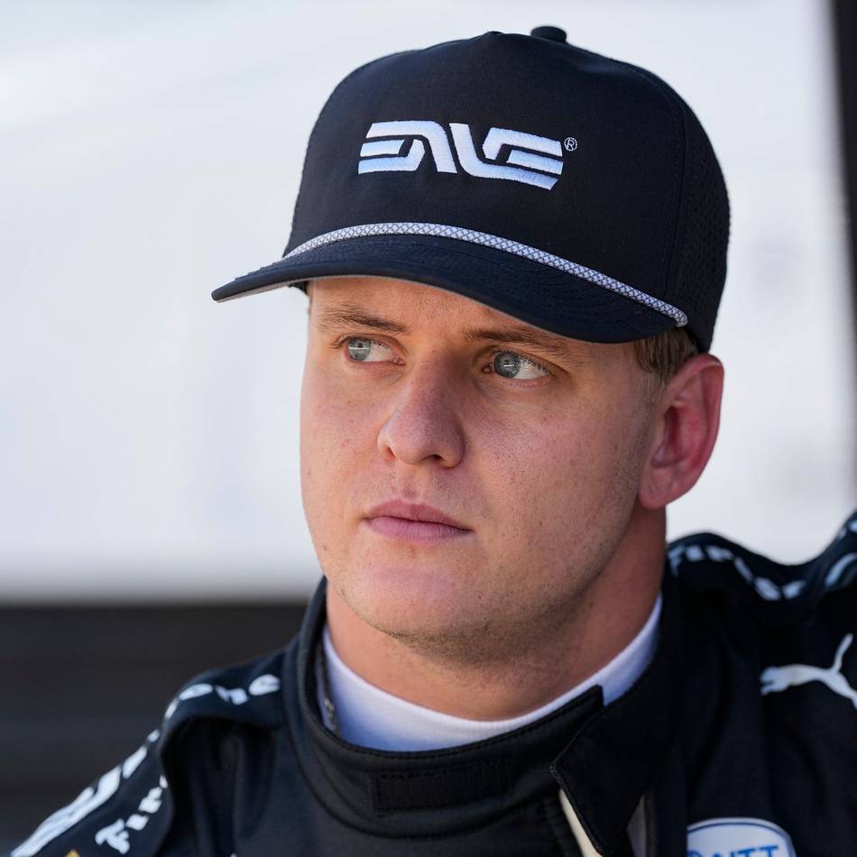 Wer ist Clara Ramos?: Rennfahrer Mick Schumacher mit neuer Freundin beim Indy 500