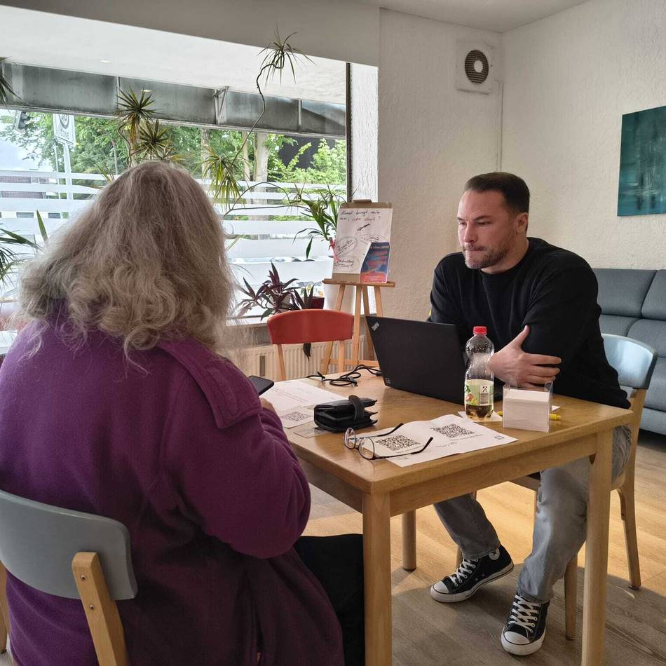 Caritas und Jobcenter in Mettmann: Digitales Wissen da, wo es dringend gebraucht wird