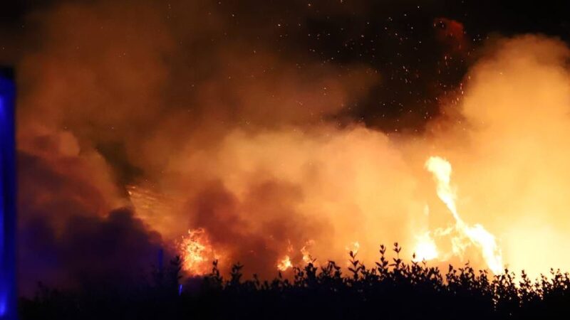 Brand in Mönchengladbach: 23.44 Uhr – ein Feuer bricht im Kleingartenverein aus