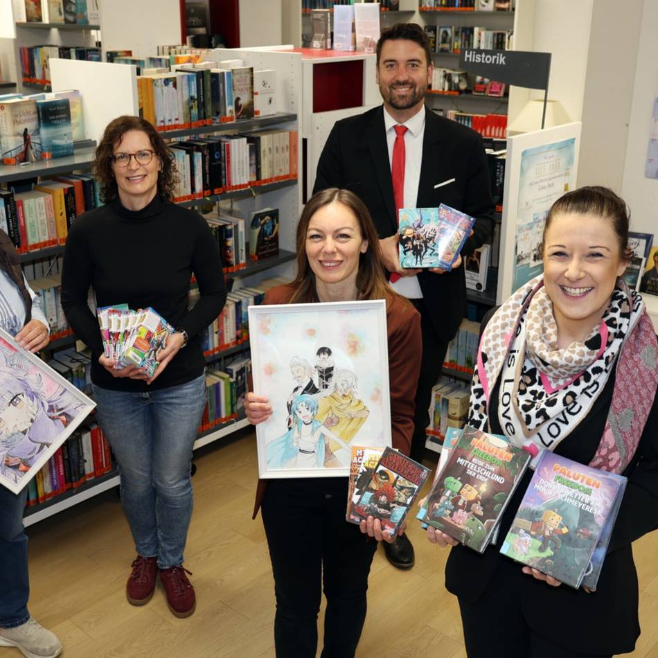 Komplette „One Piece“-Reihe im Bestand: Sonsbecks Bücherei baut Manga-Abteilung aus