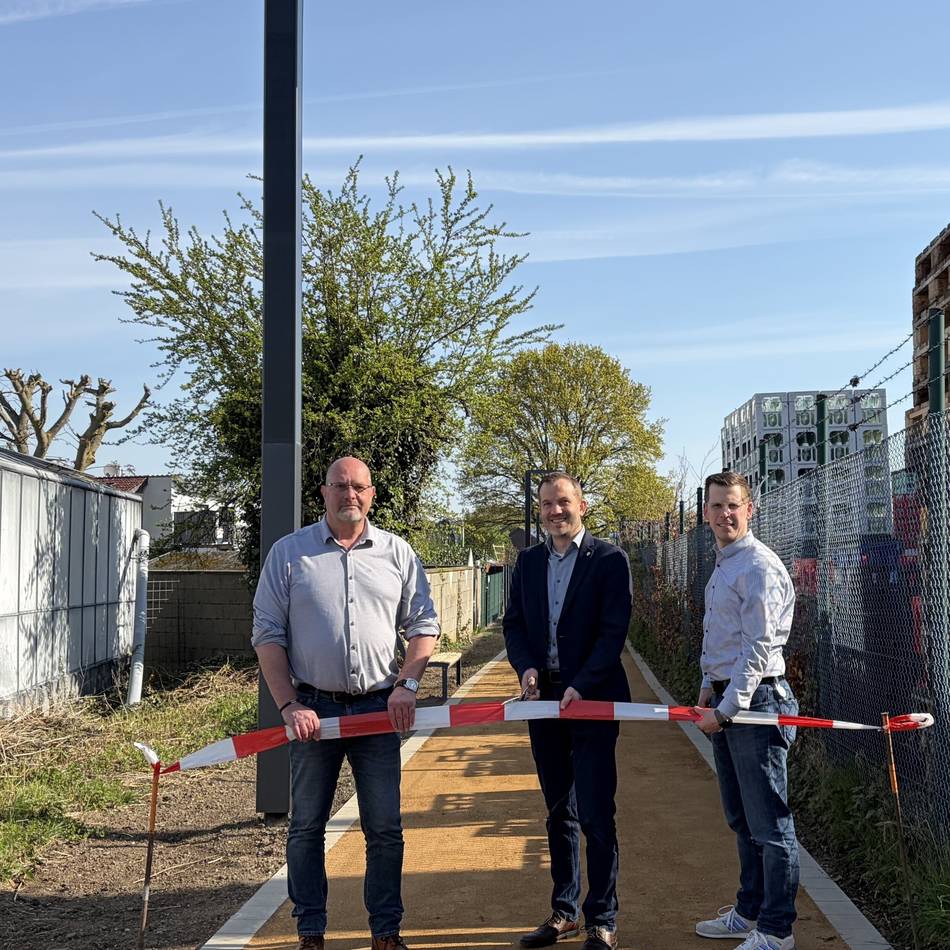 Baumaßnahme in Straelen: Fußweg entlang des alten Bahndamms in Straelen fertiggestellt
