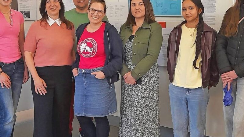 Gymnasiasten haben eine Ausstellung zum Thema Gleichberechtigung im Foyer des Rathauses eröffnet: Nachdenkliches zur Welt-Frauen-Woche