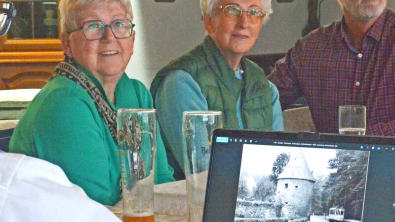 Der Schlossförderverein präsentierte historische Fotos rund um Nevigeser Straßen und Gebäude: Töttertreff zeigt viele Veränderungen des Alltags