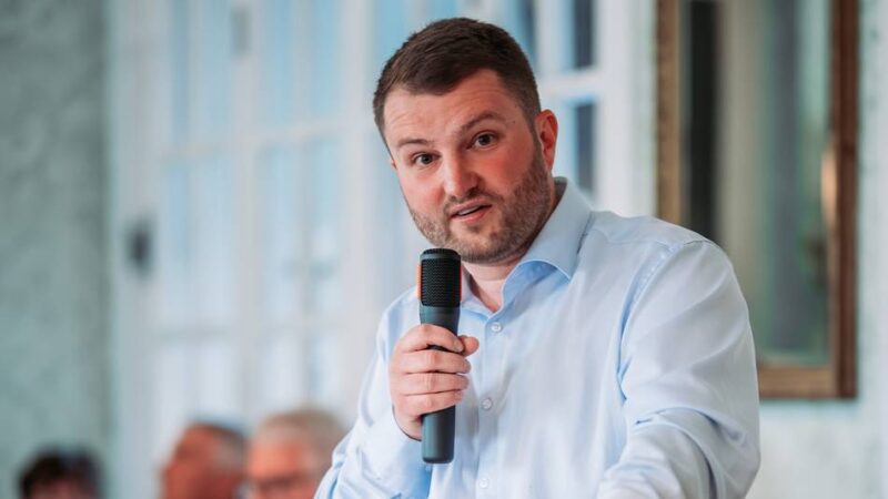 CDU kürt Alpener zum Landtagskandidaten: Frederik Paul tritt gegen SPD-Platzhirsch Schneider an