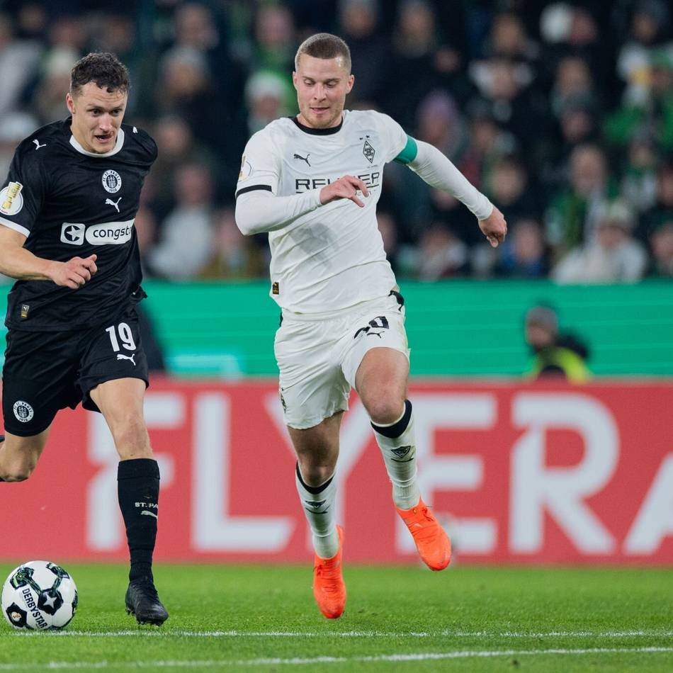 Zukunft in Gladbach offen: Nico Elvedi lässt sich nicht in die Karten schauen