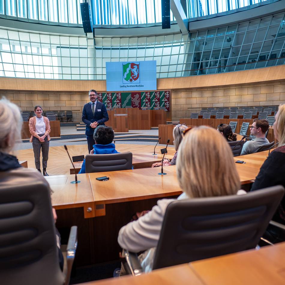 Politik in Düsseldorf: Zum After-Work-Besuch in den Landtag