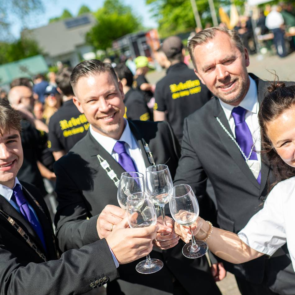 Traditionelles Fest in Meerbusch: Strümp feiert den 1. Mai