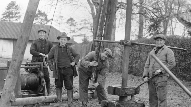 Sammler auf Spurensuche : Diese historischen Fotos aus Grevenbroich geben Rätsel auf – wer kann helfen?