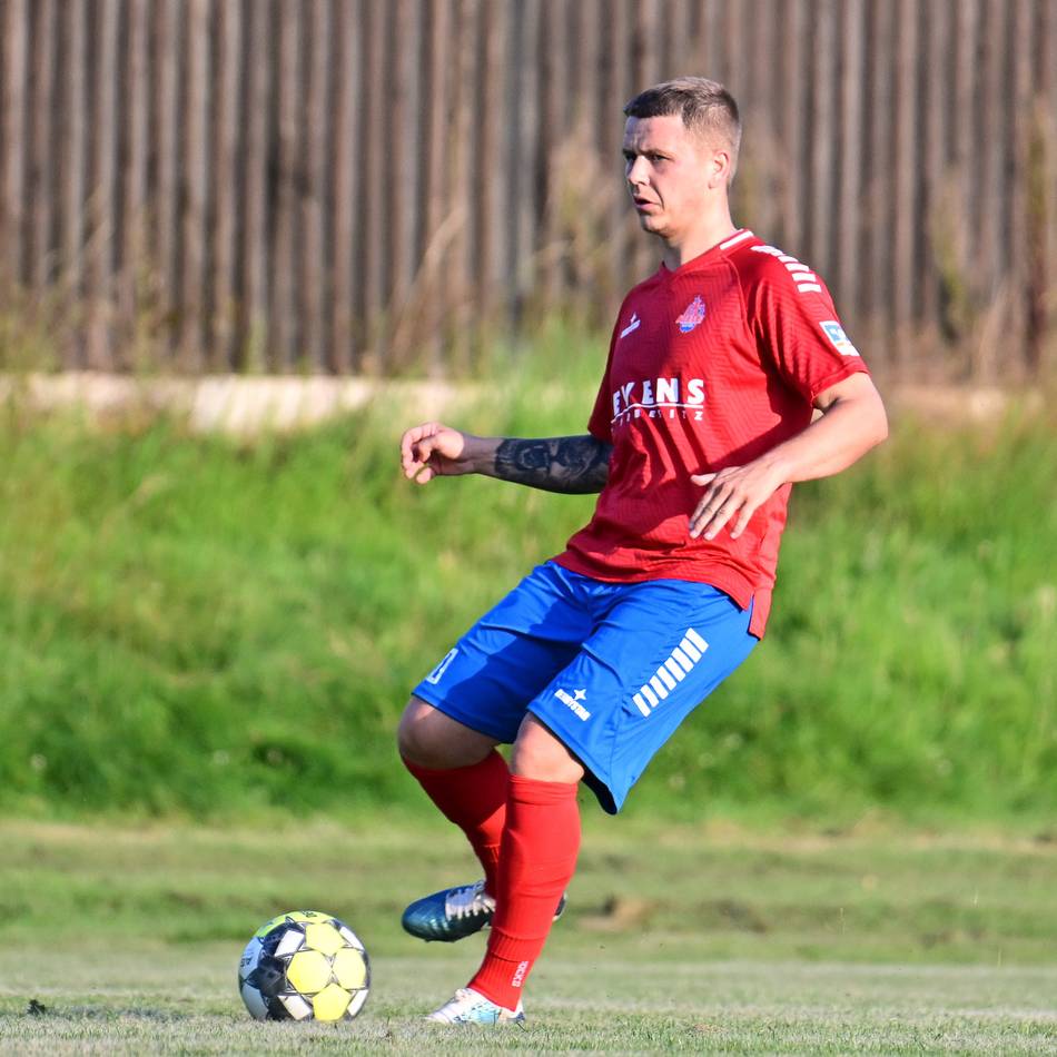 Nervenkrimi in Biemenhorst: Klarer Sieg des 1. FC Kleve sorgt für Hoffnung und löst neue Sorgen aus
