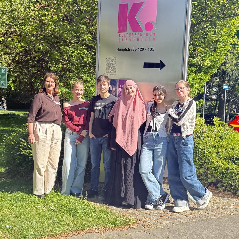 BOBplus in Langenfeld: Schülerscouts sollen Hemmschwellen auf Berufsmesse senken