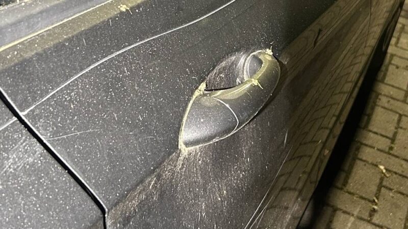 Mehr als 300 beschädigte Fahrzeuge: Polizei fasst mutmaßlichen Auto-Kratzer auf frischer Tat
