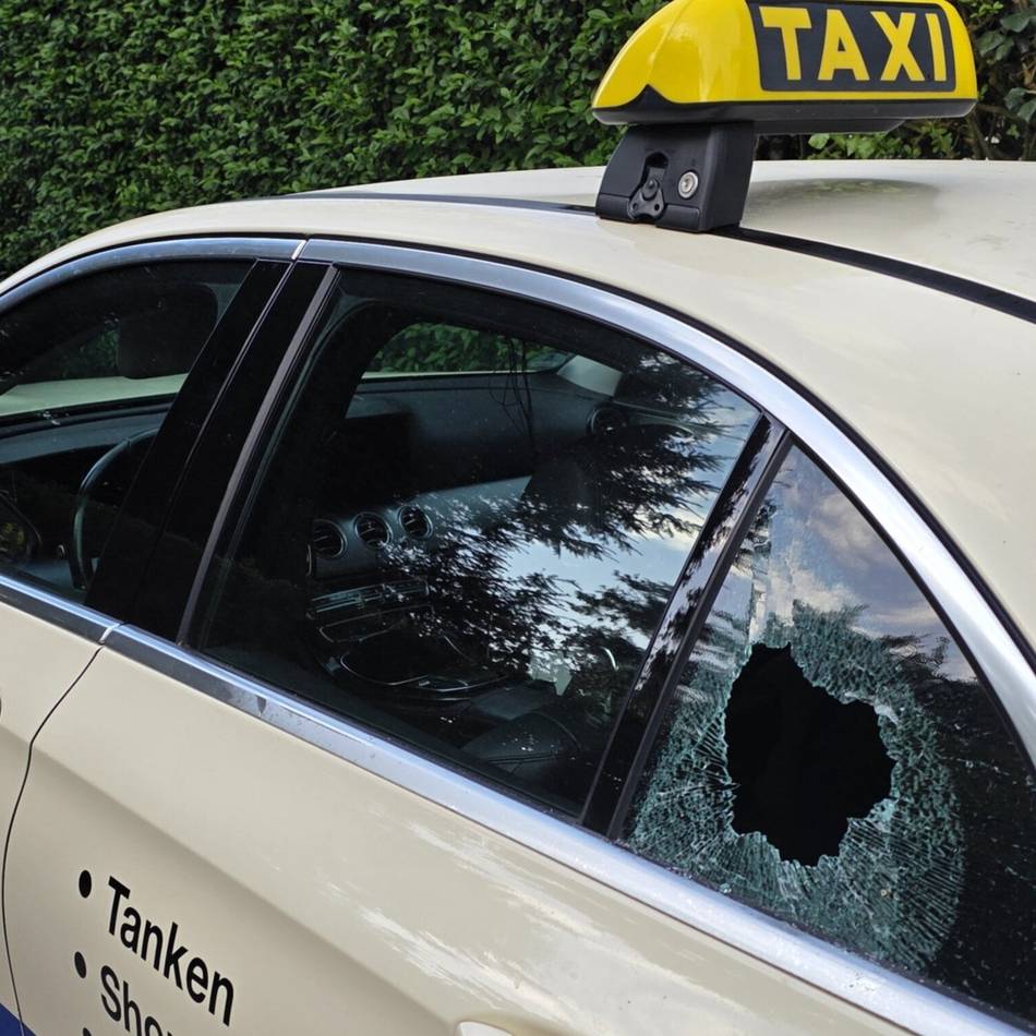 Vandalismus in Krefeld: Erneut 99 Autos zerkratzt und aufgebrochen