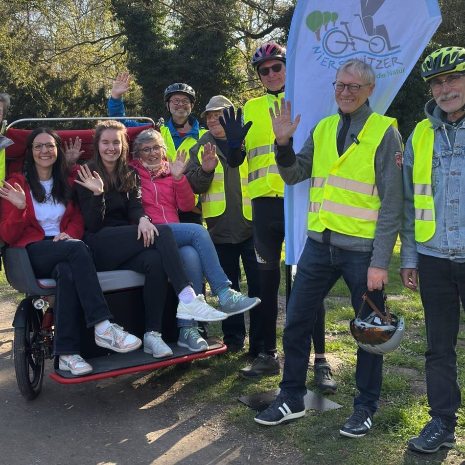 Niersflitzer wieder buchbar: Mit der Rikscha durch Neersen