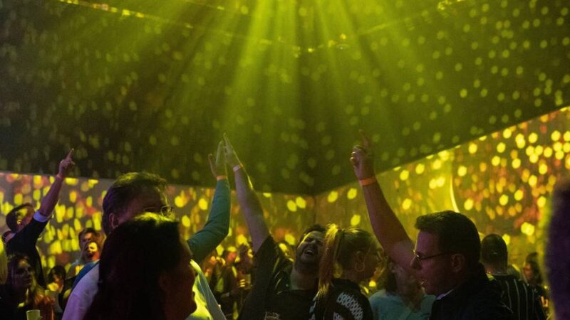 DJ-Musikabend in Monheim : Sojus 7 lädt zur 1980er-Jahre-Musikparty ein