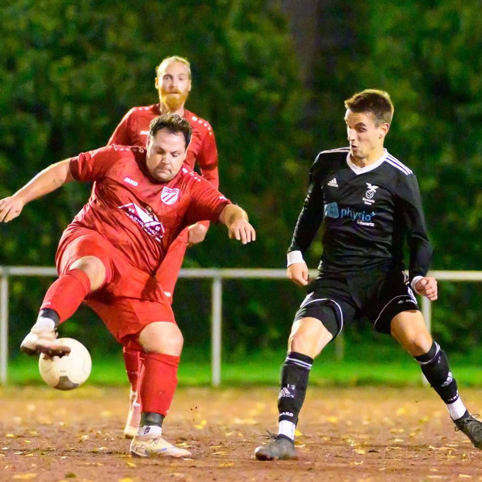 Gute Stimmung beim BSV vor Kreispokalfinale: Frank Griesdorn bleibt in Büderich Trainer