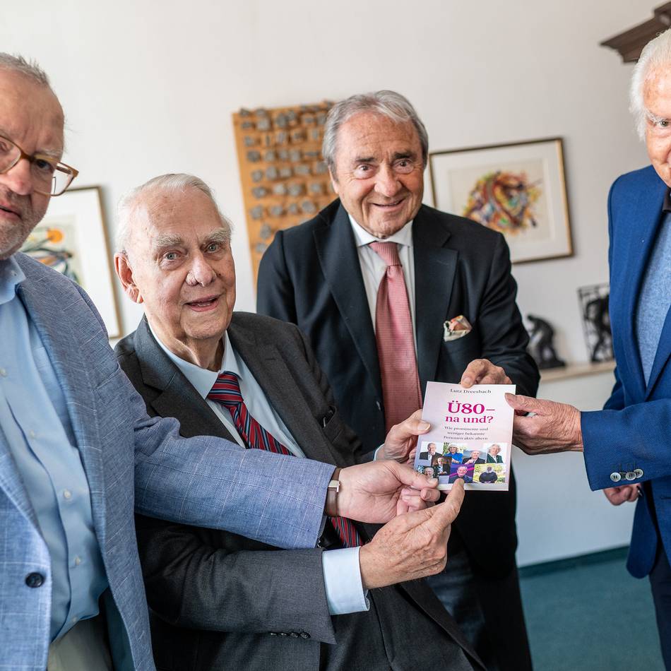 Drei Düsseldorfer im Buch „Ü80 – na und?: „Ich muss morgens erstmal meine Knochen sortieren, bevor ich loslege“