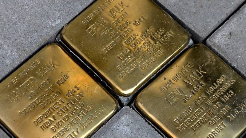 Putzaktion in Goch: Gocher Stolpersteine sollen wieder glänzen