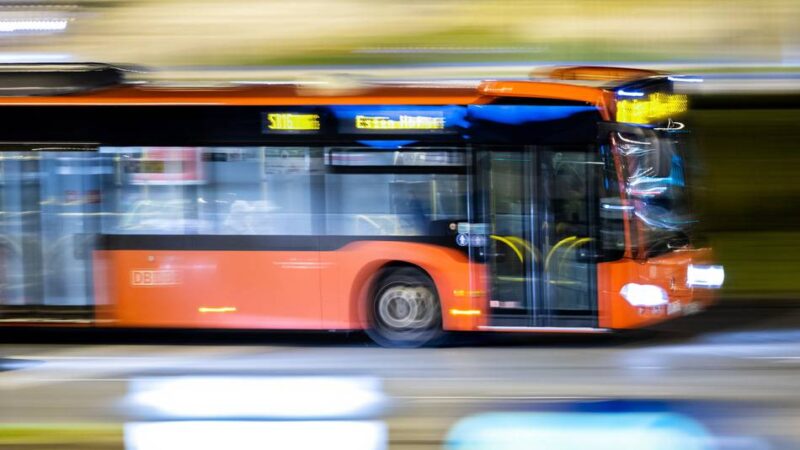 ÖPNV im Kreis Mettmann: Rheinbahn fährt an Pfingsten länger