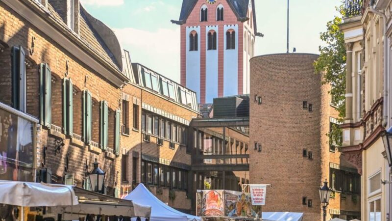 Unterwegs am Niederrhein: Mehr als eine Milliarde Umsatz durch Tagesreisen