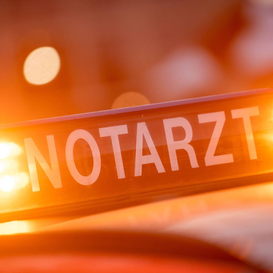 Unfall in Korschenbroich: Motorradfahrer nach Kollision mit Auto schwer verletzt