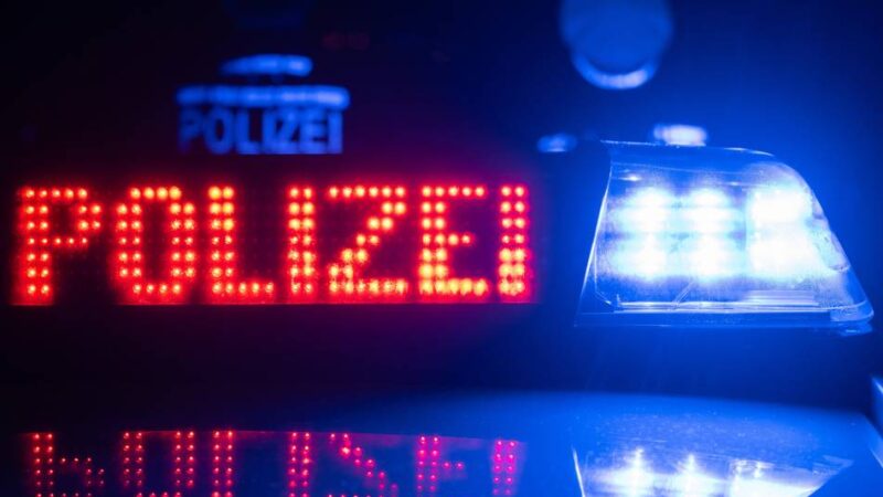 Einsatz in Meerbusch: Maskierte Einbrecher laufen Polizei direkt in die Arme