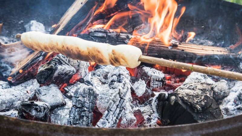 Stockbrot und Nachtwanderung: Zeltlager in der „Rübe“ – mit Lagerfeuerromantik zu einem besseren Vater werden