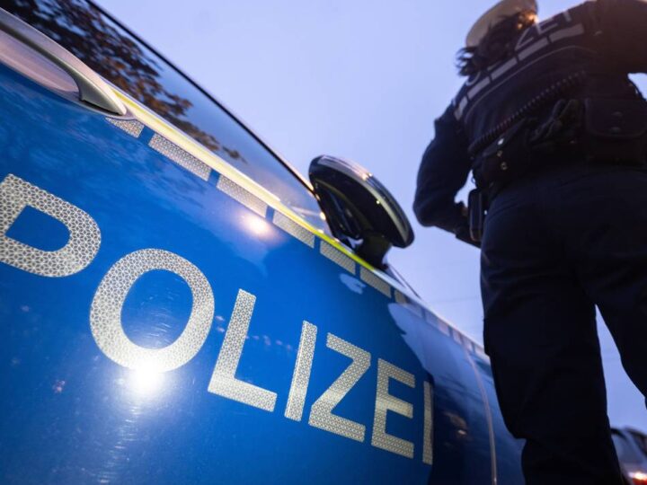 Einsatzzahlen im Rhein-Kreis Neuss: 13 Einsätze für die Polizei in der Mainacht
