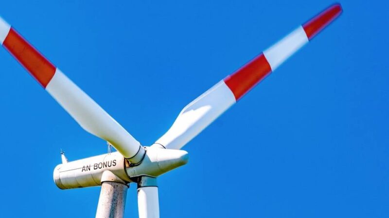 Energiewende in Neuss: Rat gibt grünes Licht für 240-Meter-Windräder bei Holzheim