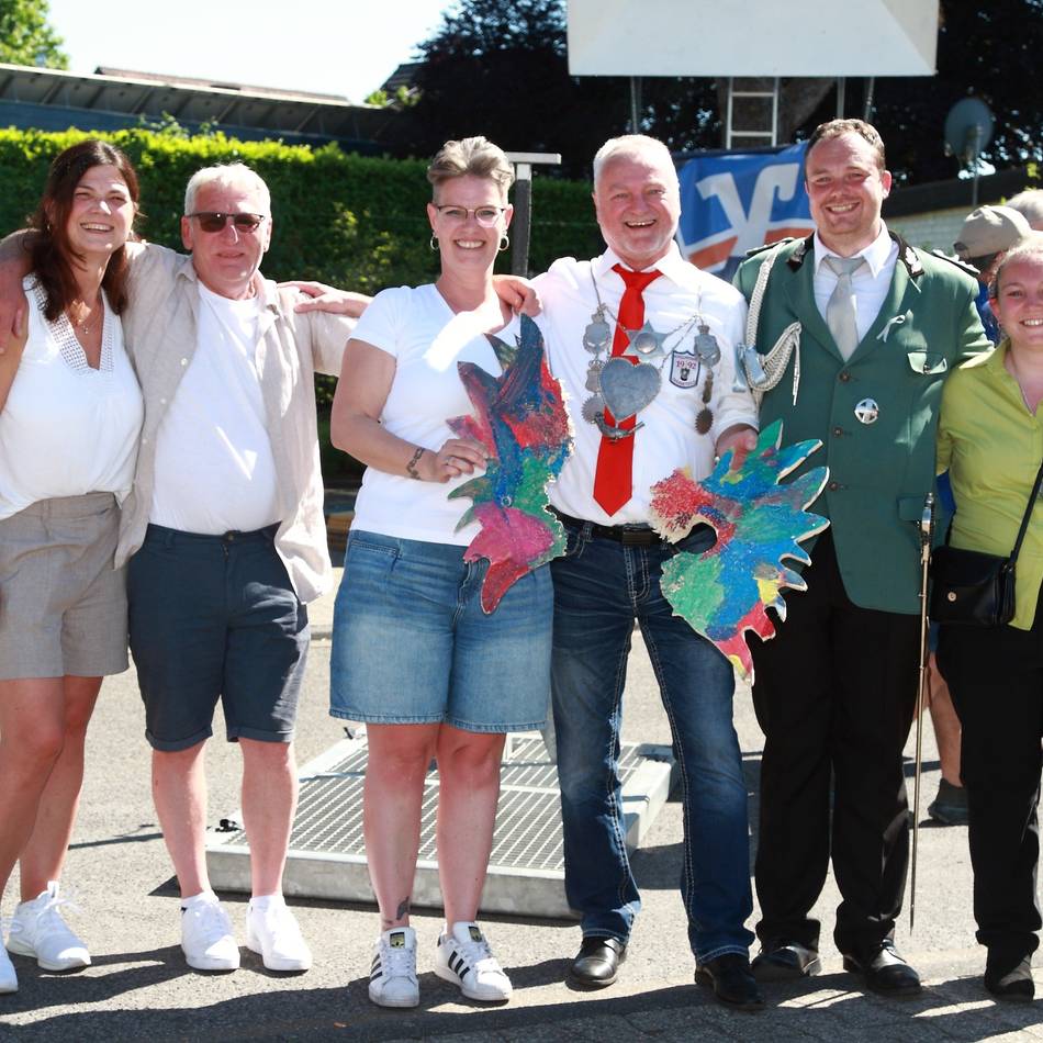 St.-Maria-Bruderschaft Overhetfeld: Schützenfest bei Pfingsthitze