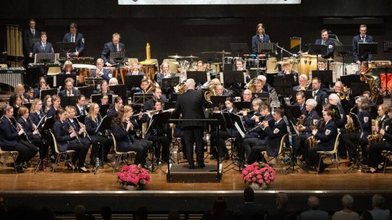 Konzert in Erkelenz: Musikverein begeistert mit Reise durch musikalische Welten