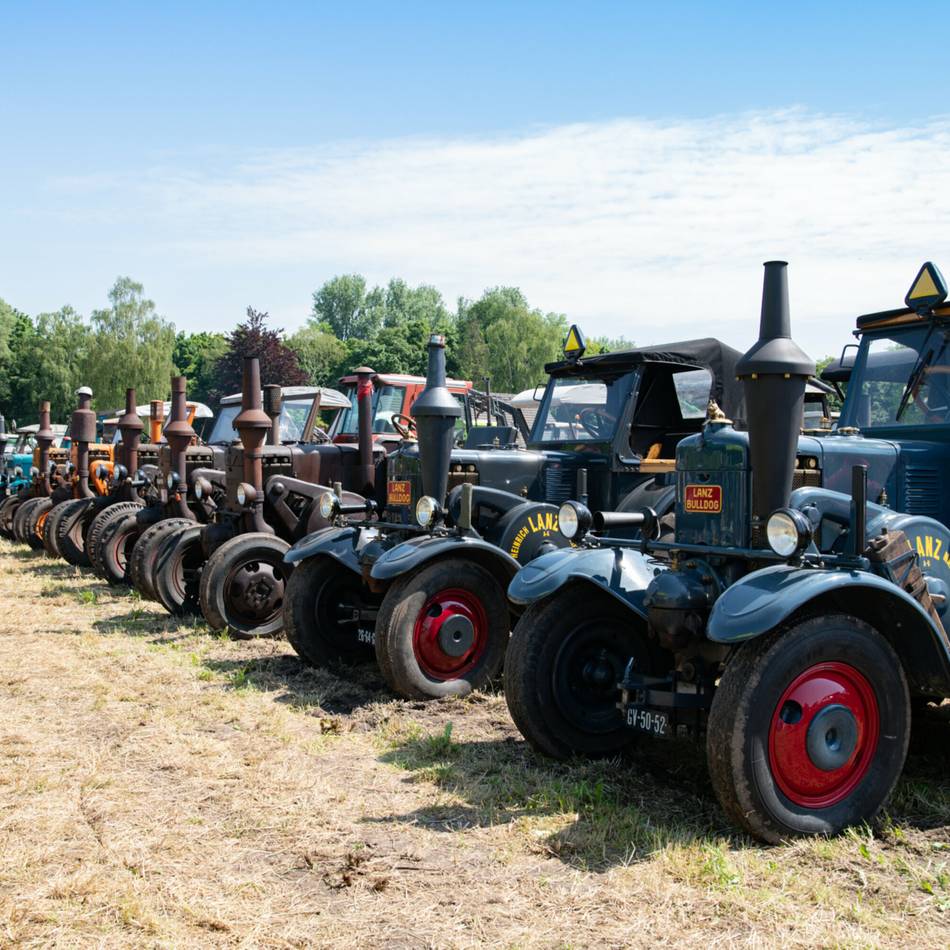 Pfingsten 2026 in Kranenburg: Oldtimer-Treckertreffen lockt mit Äpfeln und Attraktionen