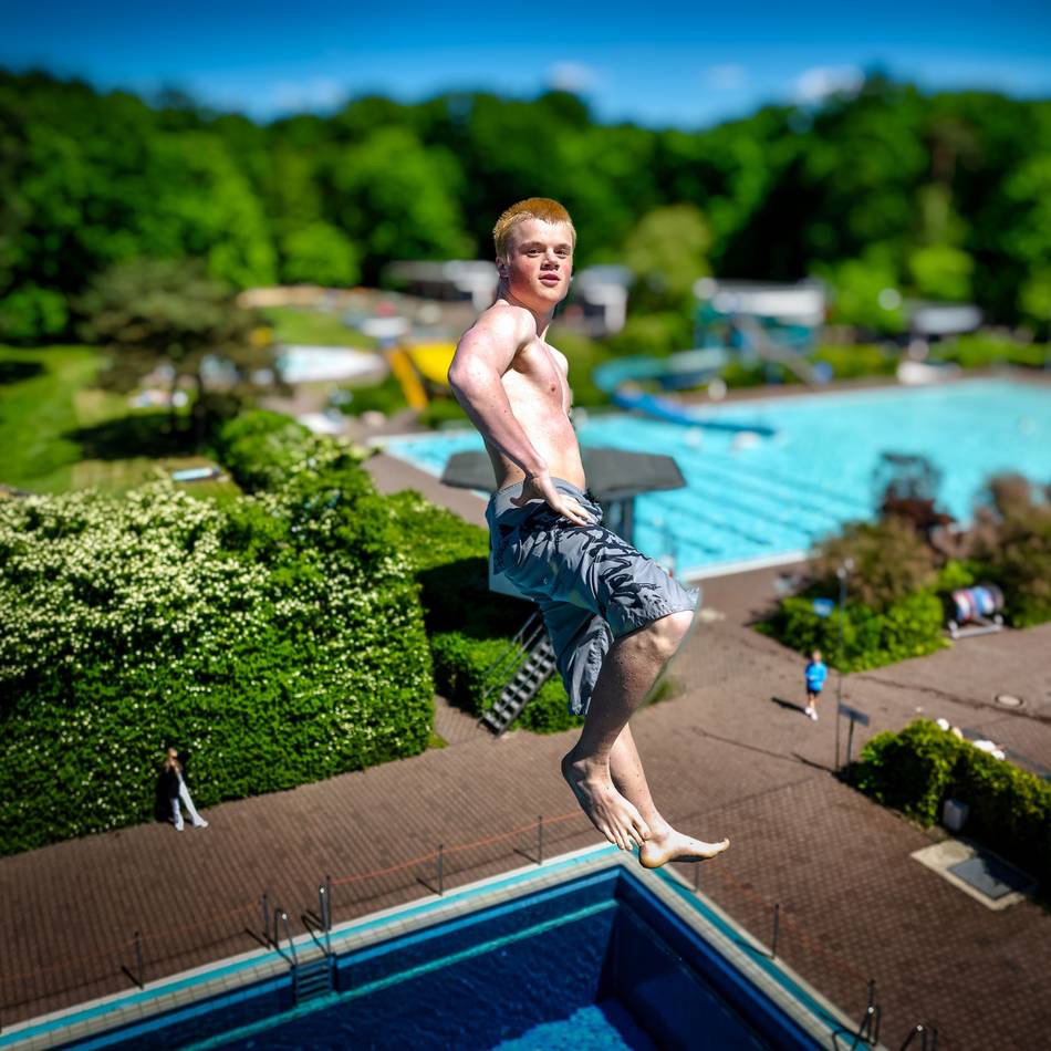 Freibadsaison in Hilden: Wetter stoppt den Saisonstart im Waldbad