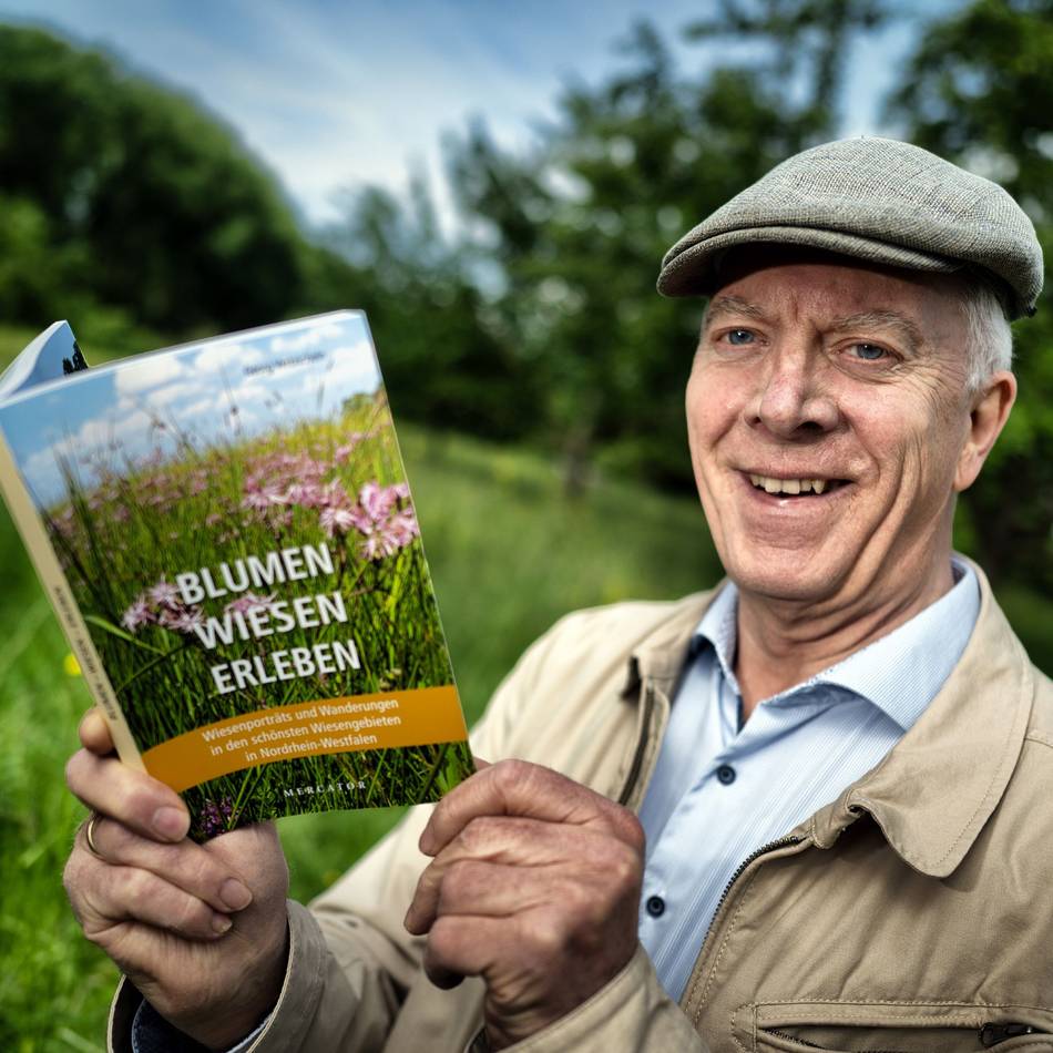 Biologische Station Monheim ist Herausgeberin: Buch zeigt die schönsten Blumenwiesen in der Region