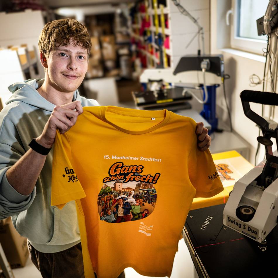Shirts für Monheimer Stadtfest gedruckt: Langenfelder Agentur LunyOne stattet jetzt auch Unternehmen aus