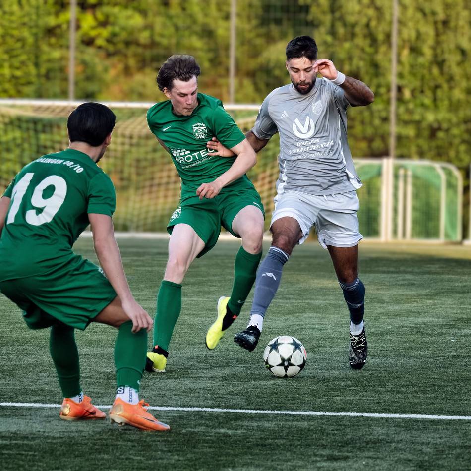 In seinen letzten Spielen: Reusraths Trainer Schobhofen gibt Relegation als Mindestziel aus