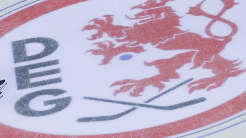 Bela Boos krönt erfolgreiches Jahr: Dritte Generation auf dem Eis – DEG-Talent erhält besondere Auszeichnung