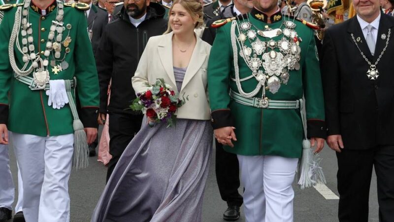Schützenfest des BSV: Neukirchen feiert mit zwei neuen Zügen und jungem Königspaar
